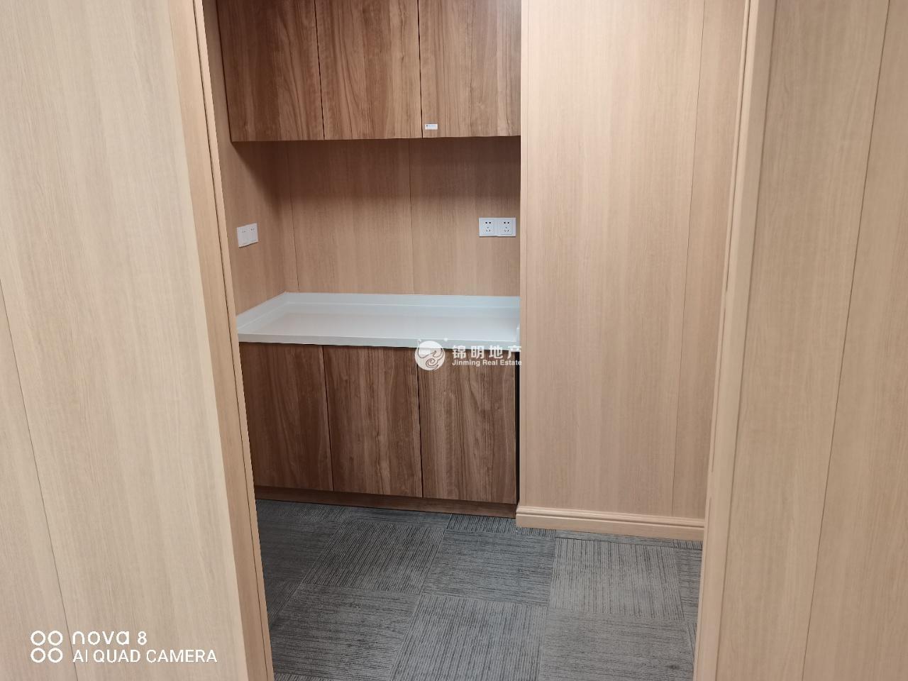 镇宁路兆丰世贸大厦240平米写字楼出租